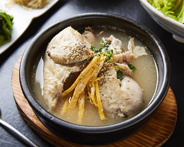 韓国料理 スンチャン 自家製参鶏湯