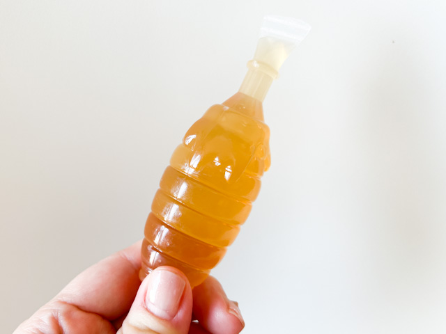蜂の巣?っぽい形をしたものの2種類が入っていました